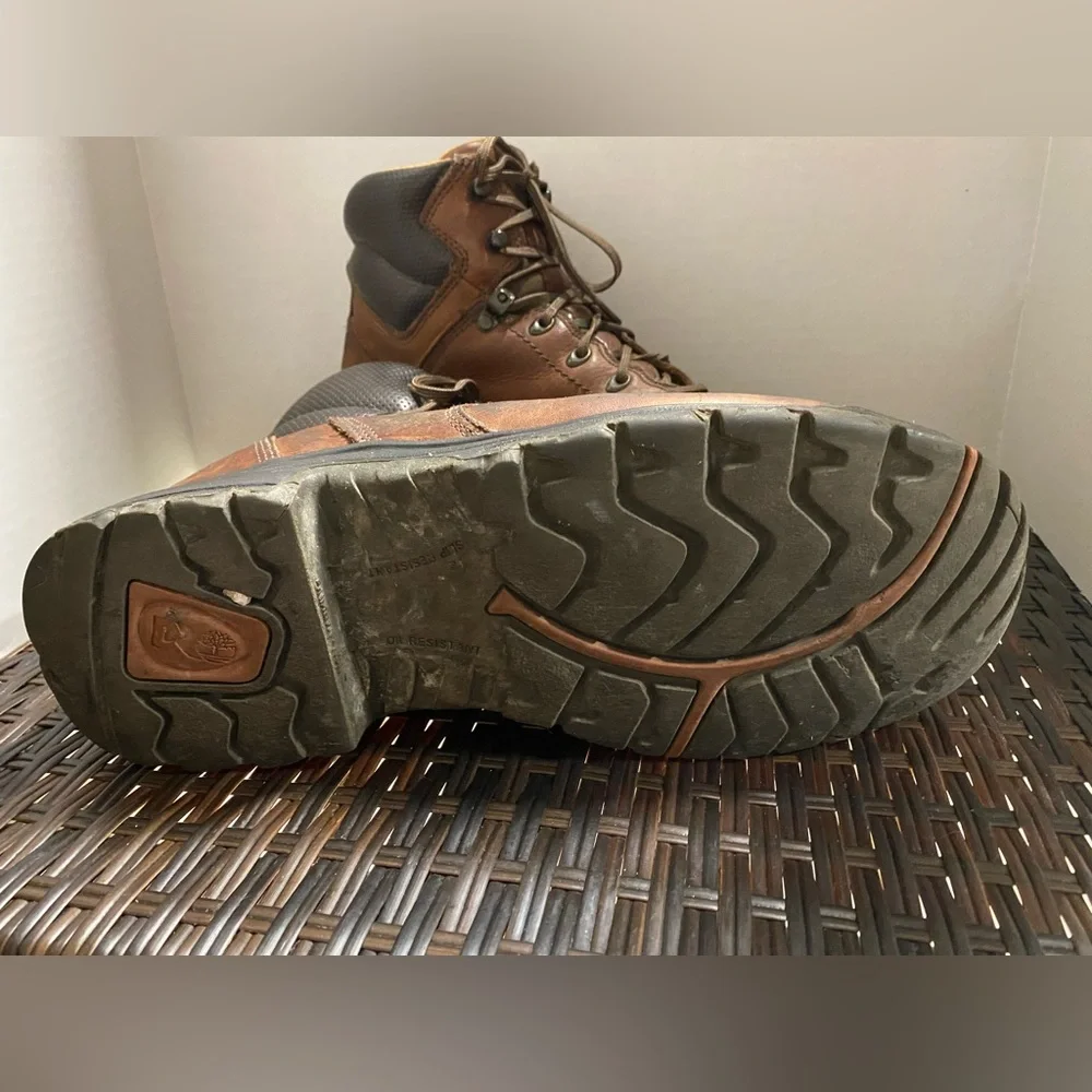 Timberland PRO Men's Brown Leather Lace-Up Work Boots with Black Sole safety toe